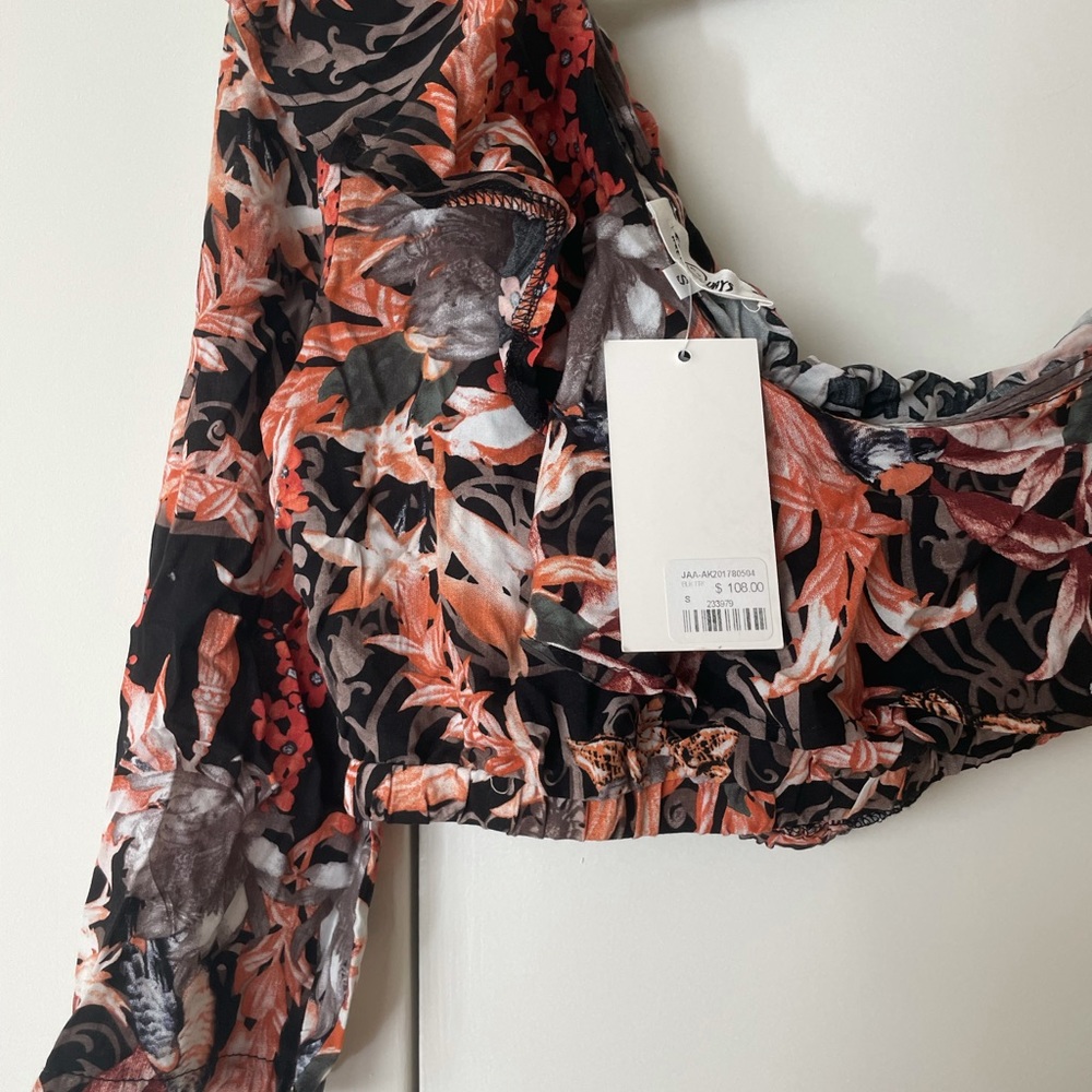 Cute stretchy crop top that was bought at LF.